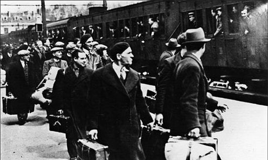 W październiku 1940 r. do Francji Vichy przesiedlono z ternu III Rzesz sześć tysięcy Żydów. Niespełna dwa lata później transporty ruszyły w przeciwnym kierunku.