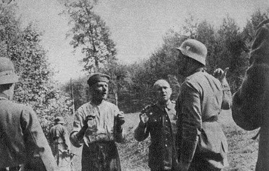 Zdjęcie mające przedstawiać płk. Waltera Wessela wydającego rozkaz egzekucji polskich jeńców pod Ciepielowem. Jednak czy akurat ta zbrodnia faktycznie miała miejsce?