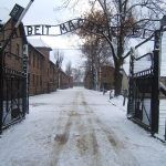 Stella zbiła małą fortunę skazując na Auschwitz lub zsyłkę do innych miejsc śmierci setki pobratymców. W obozie zagłady skończyli także jej rodzice...
