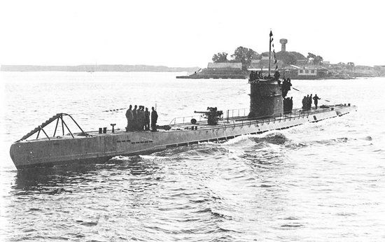 Oceaniczne U-booty typu IXC, wyruszając na trzymiesięczny patrol bojowy, zabierały na pokład 12,5 tony jedzenia i picia. Marynarze musieli nieźle się gimnastykować, aby wszystko to upchnąć na okręcie.