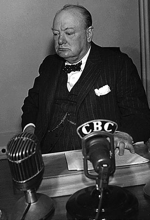 Churchill musiał zrobić podobną minę, gdy dowiedział się, że konferencja odbędzie się w Jałcie. Jego zdaniem kompletnie się ona do tego nie nadawała.