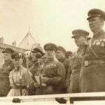 Radzieccy generałowie - pijacy, złodzieje i sadyści. Na zdjęciu m.in. Gieorgij Żukow.