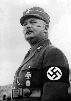 Ernst Röhm. Postrach chłopców z Hitlerjugend?