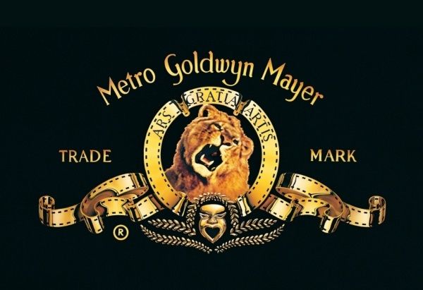 Słynne logo MGM z ryczącym lwem.