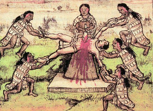 Zdaniem Azteków krew ich ofiar miała zapewnić pożywienia Słońcu, które jej potrzebowało, aby móc poruszać się po niebie. 