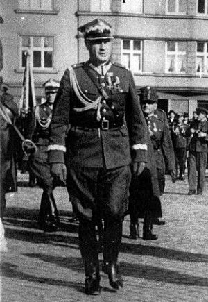 Gen. Roman Abraham we własnej osobie. To on stał za "polskim Blitzkriegiem". Gen. Roman Abraham we własnej osobie. To on stał za "polskim Blitzkriegiem".