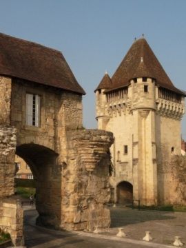 Pozostałości murów miejskich w Nevers, mateczniku polskich królowych . (fot. Aleksandra Zaprutko-Janicka)