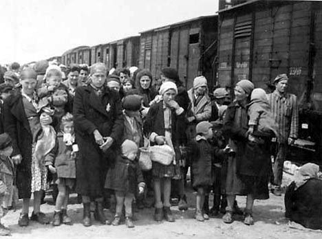 Czy tragedii węgierskich Żydów zesłanych do Auschwitz można było zapobiec? Czy niemiecki zbrodniarz dotrzymałby danego słowa?